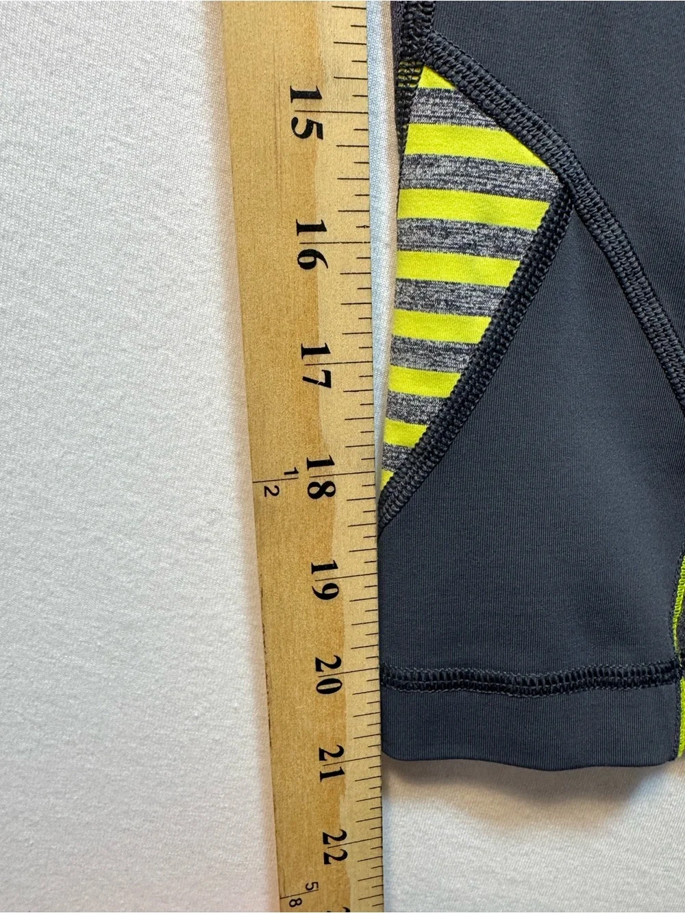 Women’s Lululemon Run: Inspire II Crop, Size 8